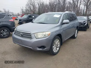 2008 Toyota Highlander Hybrid with VIN JTEEW41A182003472, listed as a IAAI auction lot 41786991 with 266,792 mi miles. Bid and sale history available at carsss.com. Image 2.
