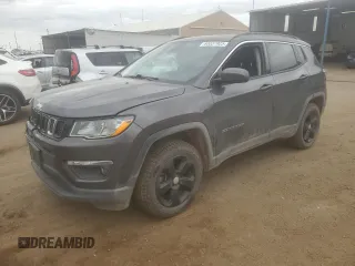2018 Jeep Compass Latitude z VIN 3C4NJDBB2JT262373, wystawiony jako Copart lot #60037925 z przebiegiem 114 419 mil mil oraz Szkoda całkowita • Salvage title. Historia ofert i sprzedaży dostępna na DreamBid. Obrazek 1.