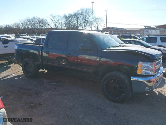 2012 Chevrolet Silverado 1500 LT with VIN 3GCPCSE06CG215957, listed as a IAAI auction lot 41644285 with 140,599 mi miles. Bid and sale history available at carsss.com. Image 13.