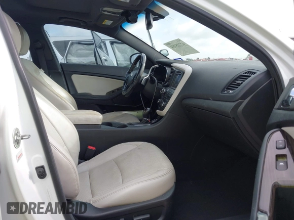 2013 Kia Optima SX с VIN 5XXGR4A61DG202977, выставлен на аукционе IAAI как лот 42725334 с пробегом 158 213 миль миль и . История ставок и продаж доступна на DreamBid. Изображение 5.