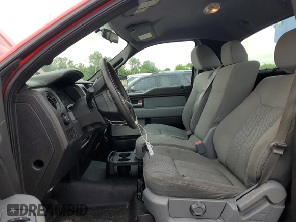 2013 Ford F-150 XL z VIN 1FTMF1CM1DKF30346, wystawiony jako Copart lot #58702385 z przebiegiem 100 654 mil mil oraz Nie do naprawy • Non repairable. Historia ofert i sprzedaży dostępna na DreamBid. Obrazek 7.