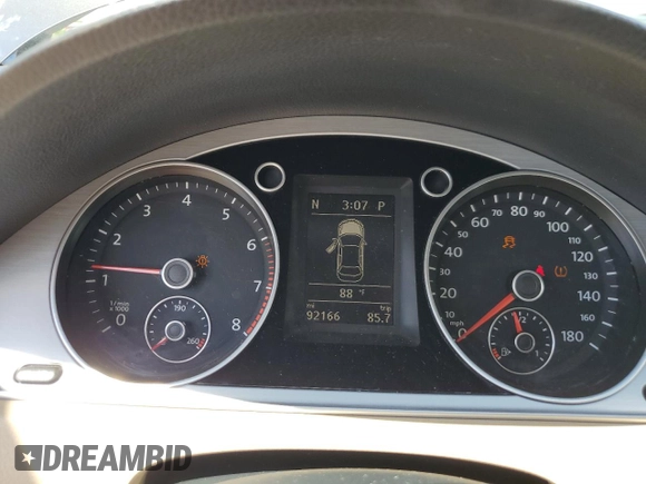 2013 Volkswagen CC R-Line with VIN WVWBP7AN8DE570229, listed as a Copart auction lot 58868614 with 92,166 mi miles and Salvage Title. Bid and sale history available at carsss.com. Image 9.