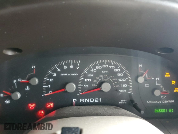 2003 Ford Expedition Eddie Bauer z VIN 1FMFU18L33LB66949, wystawiony jako Copart lot #56013995 z przebiegiem 265 551 mil mil oraz Szkoda całkowita • Salvage title. Historia ofert i sprzedaży dostępna na DreamBid. Obrazek 9.