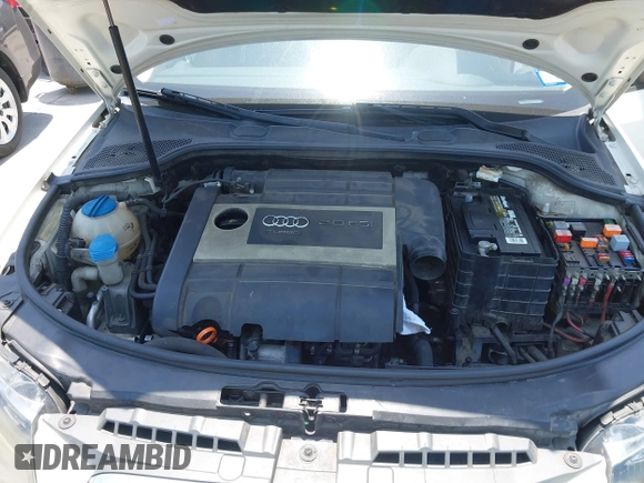 2006 Audi A3 Premium z VIN WAUNF78P36A019060, wystawiony jako IAAI lot #42334130 z przebiegiem 136 200 mil mil oraz . Historia ofert i sprzedaży dostępna na DreamBid. Obrazek 10.