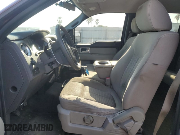2010 Ford F-150 XL с VIN 1FTEW1E86AKA26178, выставлен на аукционе Copart как лот 52592945 с пробегом 94 729 миль миль и Списание • Salvage title. История ставок и продаж доступна на DreamBid. Изображение 7.