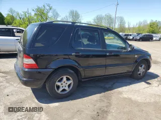 2001 Mercedes-Benz M-Class with VIN 4JGAB54E61A232157, listed as a Copart auction lot 53482584 with 137,549 mi miles and Salvage Title. Bid and sale history available at carsss.com. Image 3.