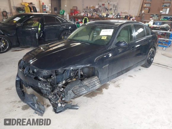 2006 BMW 3 Series 325i with VIN WBAVB13546KX50248, listed as a IAAI auction lot 41901709 with 167,423 mi miles. Bid and sale history available at carsss.com. Image 2.