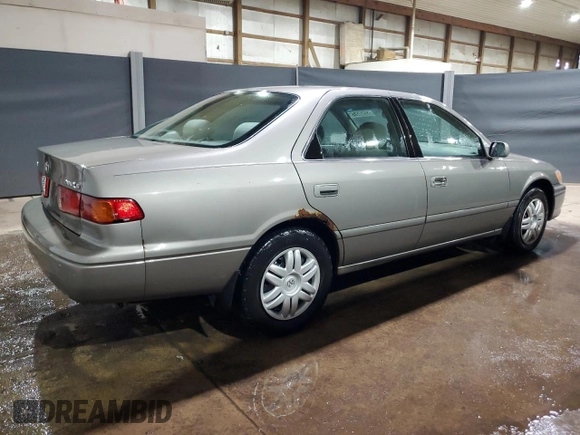 2001 Toyota Camry CE with VIN 4T1BG22K11U056470, listed as a Copart auction lot 53506575 with 143,578 mi miles and Clean Title. Bid and sale history available at carsss.com. Image 3.