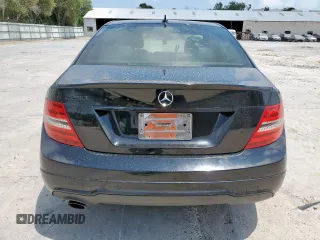 2014 Mercedes-Benz C 250 Sport with VIN WDDGF4HB9ER319044, listed as a Copart auction lot 58159395 with 122,330 mi miles and Clean title. Bid and sale history available at DreamBid. Image 6.
