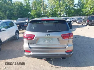 2019 Kia Sorento L z VIN 5XYPG4A38KG506389, wystawiony jako IAAI lot #42114952 z przebiegiem 64 333 mil mil oraz . Historia ofert i sprzedaży dostępna na DreamBid. Obrazek 16.