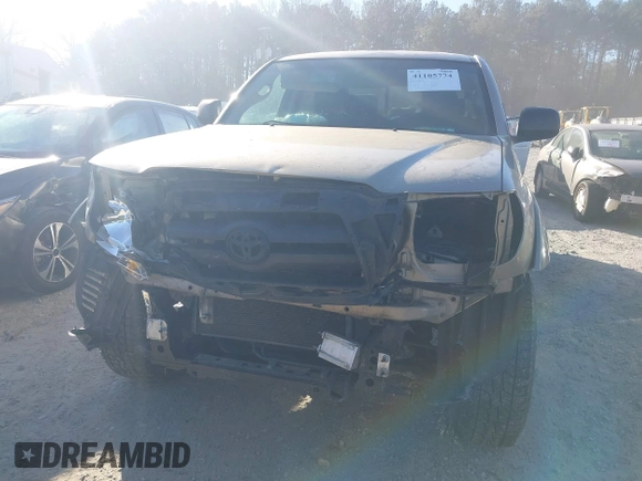 2005 Toyota Tacoma PreRunner with VIN 3TMKU72N75M001102, listed as a IAAI auction lot 41105774 with 233,167 mi miles. Bid and sale history available at carsss.com. Image 6.