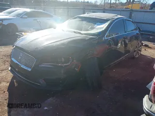 2017 Lincoln MKZ Reserve z VIN 3LN6L5E95HR659687, wystawiony jako IAAI lot #41307655 z przebiegiem 150 036 mil mil oraz . Historia ofert i sprzedaży dostępna na DreamBid. Obrazek 17.