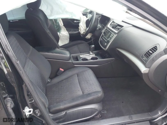 2018 Nissan Altima 2.5 S with VIN 1N4AL3AP3JC116050, listed as a IAAI auction lot 41082619 with 164,787 mi miles. Bid and sale history available at carsss.com. Image 5.