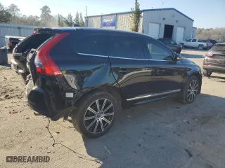 2016 Volvo XC60 T6 Drive-E with VIN YV449MDK3G2861002, listed as a Copart auction lot 43873974 with 102,877 mi miles. Bid and sale history available at carsss.com. Image 3.