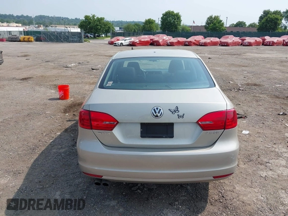 2012 Volkswagen Jetta SE z VIN 3VWDP7AJ6CM127542, wystawiony jako IAAI lot #42405701 z przebiegiem 137 240 mil mil oraz . Historia ofert i sprzedaży dostępna na DreamBid. Obrazek 17.