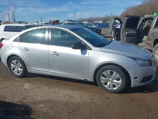 2014 Chevrolet Cruze LS with VIN 1G1PA5SH0E7102286, listed as a IAAI auction lot 41791509 with 171,027 mi miles. Bid and sale history available at carsss.com. Image 13.