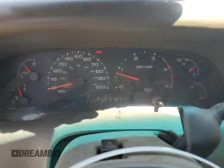 2002 Ford F-250 XL с VIN 1FTNX21F62EB72958, выставлен на аукционе Copart как лот 64620005 с пробегом 167 707 миль миль и Списание • Salvage title. История ставок и продаж доступна на DreamBid. Изображение 9.