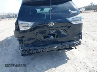 2015 Toyota Sienna SE with VIN 5TDXK3DC9FS652765, listed as a IAAI auction lot 41723922 with 105,679 mi miles. Bid and sale history available at carsss.com. Image 6.