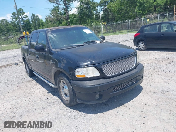 2001 Ford F-150 XLT с VIN 1FTRW07L31KA17614, выставлен на аукционе IAAI как лот 42522640 с пробегом Не указан миль и . История ставок и продаж доступна на DreamBid. Изображение 1.