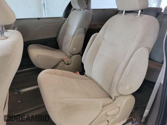2020 Toyota Sienna LE с VIN 5TDJZ3DC0LS251165, выставлен на аукционе IAAI как лот 42619736 с пробегом 48 223 миль миль и . История ставок и продаж доступна на DreamBid. Изображение 21.