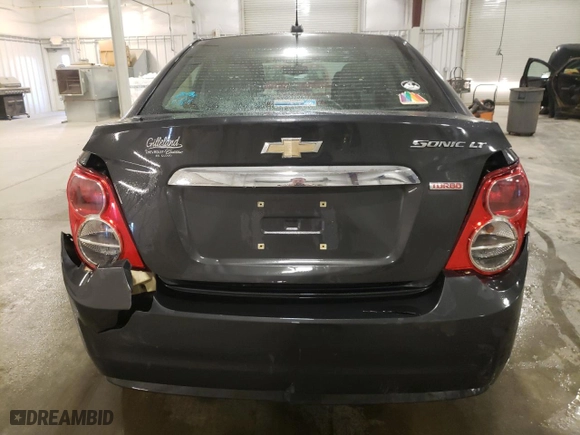 2015 Chevrolet Sonic LT with VIN 1G1JC5SB3F4133093, listed as a Copart auction lot 42963825 with 86,957 mi miles and Salvage Title. Bid and sale history available at carsss.com. Image 6.