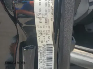 2008 Jeep Commander Sport z VIN 1J8HH48K58C126172, wystawiony jako Copart lot #61961285 z przebiegiem 235 022 mil mil oraz Szkoda całkowita • Salvage title. Historia ofert i sprzedaży dostępna na DreamBid. Obrazek 12.