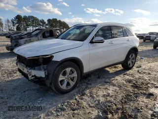 2018 Mercedes-Benz GLC with VIN WDC0G4JB7JV109525, listed as a Copart auction lot 42204395 with 102,641 mi miles and Salvage Title. Bid and sale history available at carsss.com. Image 1.