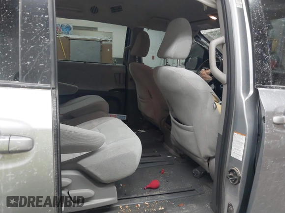 2020 Toyota Sienna LE Auto Access Seat with VIN 5TDKZ3DC2LS065051, listed as a IAAI auction lot 41836165 with 99,663 mi miles. Bid and sale history available at carsss.com. Image 8.