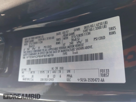 2017 Ford F-150 XL with VIN 1FTEW1CP6HFB74019, listed as a IAAI auction lot 40669140 with 87,200 mi miles. Bid and sale history available at carsss.com. Image 9.