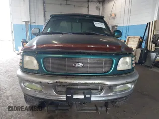 1998 Ford F-150 z VIN 1FTZX18W0WNB10429, wystawiony jako IAAI lot #42501385 z przebiegiem 175 318 mil mil oraz . Historia ofert i sprzedaży dostępna na DreamBid. Obrazek 12.
