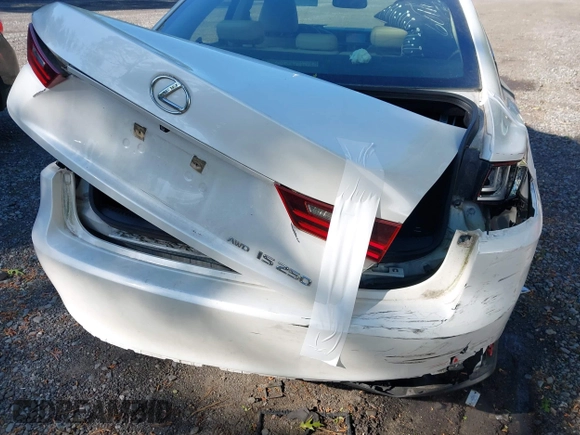 2014 Lexus IS 250 with VIN JTHCF1D24E5005384, listed as a IAAI auction lot 42280119 with 210,221 mi miles and . Bid and sale history available at DreamBid. Image 6.