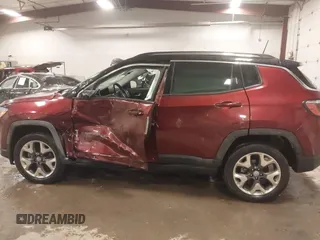 2021 Jeep Compass Limited with VIN 3C4NJDCB8MT503467, listed as a IAAI auction lot 41343230 with 30,321 mi miles and . Bid and sale history available at carsss.com. Image 14.