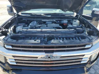 2021 Chevrolet Silverado 3500HD High Country with VIN 1GC4YVEY6MF208764, listed as a Copart auction lot 47493494 with 105,655 mi miles and Salvage Title. Bid and sale history available at carsss.com. Image 11.