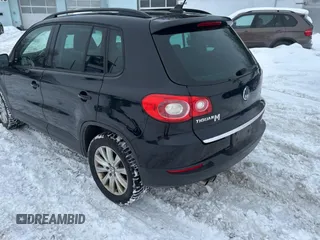 2011 Volkswagen Tiguan SEL with VIN WVGBV7AX7BW531576, listed as a Copart auction lot 44854455 with 224,729 mi miles and Clean Title. Bid and sale history available at DreamBid. Image 3.