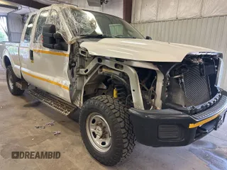 2014 Ford F-250 XL with VIN 1FT7X2B61EEB37353, listed as a IAAI auction lot 42587665 with 123,533 mi miles and . Bid and sale history available at DreamBid. Image 15.