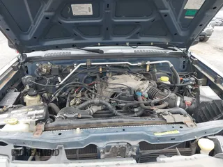 2000 Nissan Xterra XE z VIN 5N1ED28Y7YC611813, wystawiony jako IAAI lot #41738086 z przebiegiem 132 196 mil mil oraz . Historia ofert i sprzedaży dostępna na DreamBid. Obrazek 10.