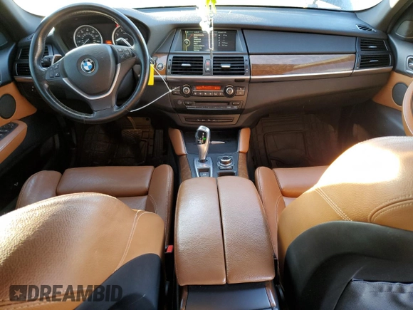 2013 BMW X6 xDrive35i z VIN 5UXFG2C5XDL786031, wystawiony jako Copart lot #42719395 z przebiegiem 95 920 mil mil oraz Szkoda całkowita • Salvage title. Historia ofert i sprzedaży dostępna na DreamBid. Obrazek 8.