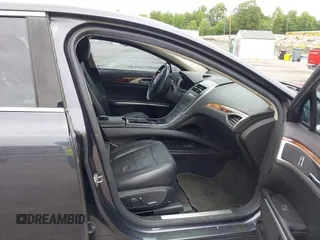 2013 Lincoln MKZ with VIN 3LN6L2JK1DR824359, listed as a IAAI auction lot 42340362 with 151,893 mi miles and . Bid and sale history available at DreamBid. Image 5.
