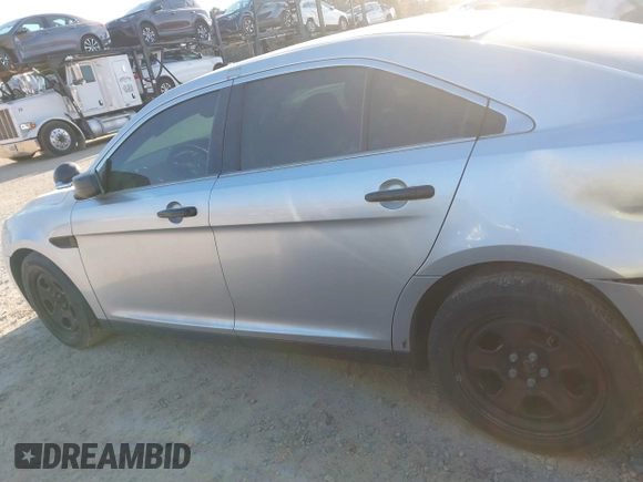 2016 Ford Police Interceptor with VIN 1FAHP2MK1GG154391, listed as a IAAI auction lot 41570144 with 70,535 mi miles and . Bid and sale history available at DreamBid. Image 14.