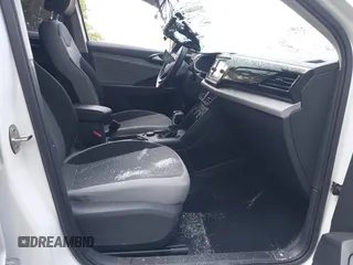 2022 Volkswagen Taos S с VIN 3VVMX7B21NM055390, выставлен на аукционе IAAI как лот 42392357 с пробегом 64 677 миль миль и . История ставок и продаж доступна на DreamBid. Изображение 5.