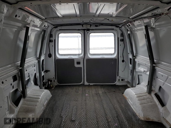 2008 Ford Econoline Cargo Commercial with VIN 1FTNE24W38DA68119, listed as a Copart auction lot 53329525 with 174,174 mi miles and Clean Title. Bid and sale history available at DreamBid. Image 10.