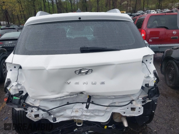 2024 Hyundai Venue SEL with VIN KMHRC8A37RU315319, listed as a IAAI auction lot 41922133 with 5,934 mi miles and . Bid and sale history available at DreamBid. Image 6.