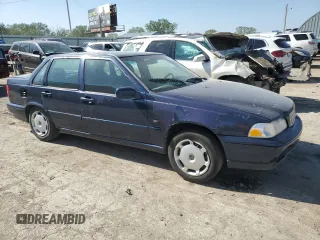 2000 Volvo S70 z VIN YV1LS61J1Y2646367, wystawiony jako Copart lot #53494485 z przebiegiem 260 701 mil mil oraz Szkody całkowita. Historia ofert i sprzedaży dostępna na DreamBid. Obrazek 4.