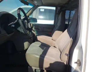 2000 Chevrolet Astro Cargo z VIN 1GCDM19W4YB196124, wystawiony jako IAAI lot #42398481 z przebiegiem 200 414 mil mil oraz . Historia ofert i sprzedaży dostępna na DreamBid. Obrazek 15.
