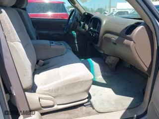 2001 Toyota Tundra Ltd with VIN 5TBBT48121S207923, listed as a IAAI auction lot 42061379 with 273,808 mi miles. Bid and sale history available at carsss.com. Image 5.