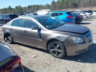 2011 Chevrolet Malibu LT w/1LT with VIN 1G1ZC5E17BF236196, listed as a IAAI auction lot 41807400 with 213,576 mi miles. Bid and sale history available at carsss.com. Image 13.