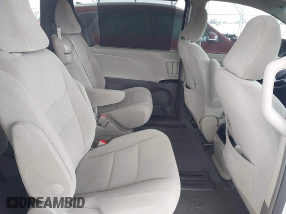 2016 Toyota Sienna LE AAS with VIN 5TDKK3DC3GS706606, listed as a IAAI auction lot 41640543 with 201,316 mi miles. Bid and sale history available at carsss.com. Image 8.