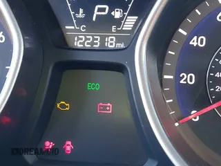 2016 Hyundai Elantra SE z VIN 5NPDH4AE0GH687456, wystawiony jako IAAI lot #41631381 z przebiegiem 122 318 mil mil oraz . Historia ofert i sprzedaży dostępna na DreamBid. Obrazek 15.