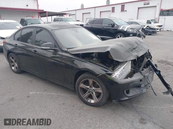 2013 BMW 3 Series 320i с VIN WBA3B1C57DK128344, выставлен на аукционе IAAI как лот 42259273 с пробегом 105 213 миль миль и . История ставок и продаж доступна на DreamBid. Изображение 1.