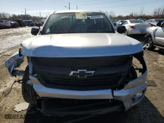 2019 Chevrolet Colorado 4WD LT with VIN 1GCGTCENXK1303618, listed as a Copart auction lot 46494555 with 80,904 mi miles and Salvage Title. Bid and sale history available at carsss.com. Image 5.
